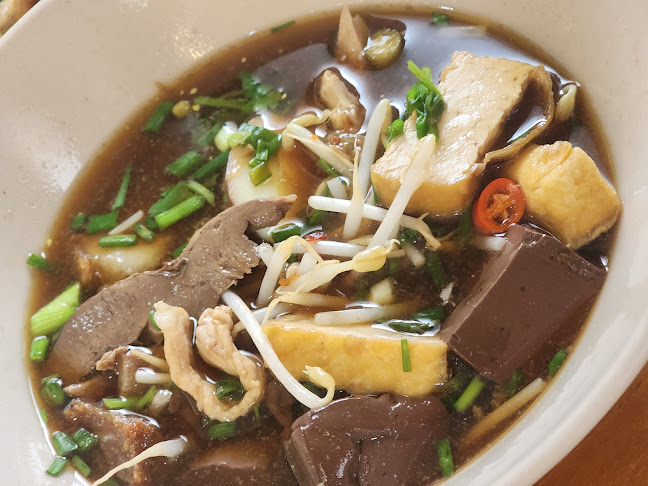 เลือดหมูบ้านแม่ศรี - อำเภอบางละมุง