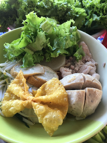 ร้านก๋วยเตี๋ยวเนื้อจัมโบ้