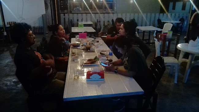 นายพันธ์ ร้านอาหารไทยอีสาน ก๋วยเตี๋ยวไก่ตุ๋น/หมูตุ๋น - อำเภอปากเกร็ด