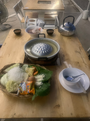 ริมน้ำ หมูกระทะ โคราช Rimnam Mugrata Korat - การบริการอาหารและที่พัก