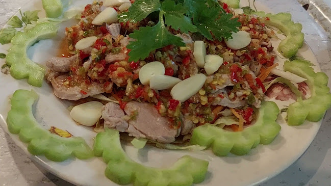 ร้านข้าวต้มร่มโพธิ์