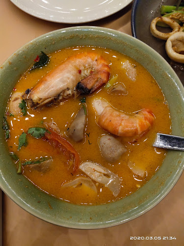 เรือนไทย พัทยา - การบริการอาหารและที่พัก