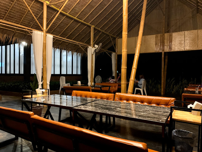 Opinii despre นัมเบอร์วัน ตำ-ยำ-ย่าง în อำเภอ พังโคน - การบริการอาหารและที่พัก