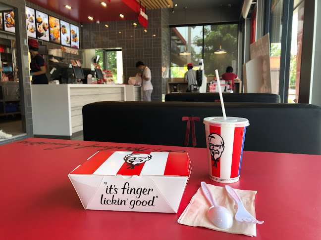 Comentarii opinii despre KFC Drive Thru Bangchak Khonkaen