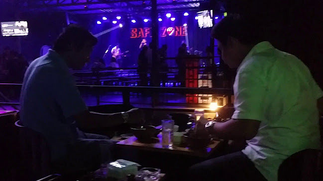 Safe Zone Bar