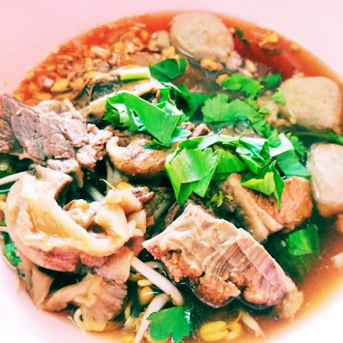 ก๋วยเตี๋ยวนายปั๋ม