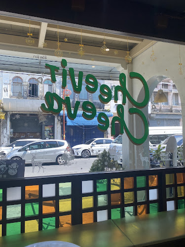 99 ถ. เยาวราช ตำบลตลาดเหนือ อำเภอเมืองภูเก็ต ภูเก็ต 83000