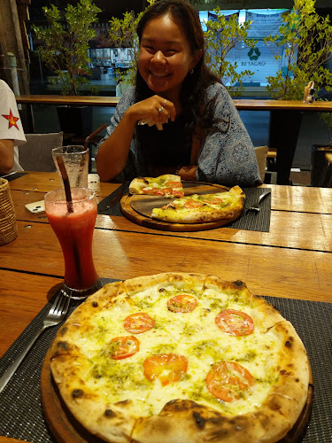 Comentarii opinii despre Uncle Toma's by Bakeology