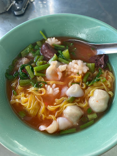 ร้านคุณปื๊ดเย็นตาโฟปลาหมึก