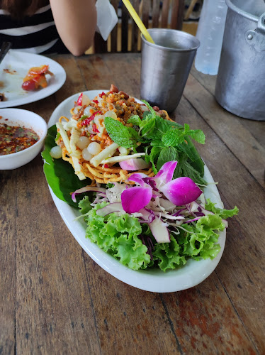 ส้มตำกำแพงแตก - อำเภอเมืองระยอง