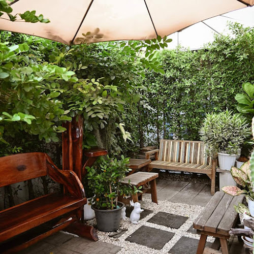 Coffee Run ร้านกาแฟ คอฟฟี่รัน - การบริการอาหารและที่พัก