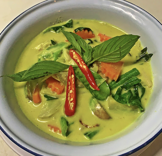 ซอย ปลักเจ 3 ตำบล กะรน อำเภอเมืองภูเก็ต ภูเก็ต 83100