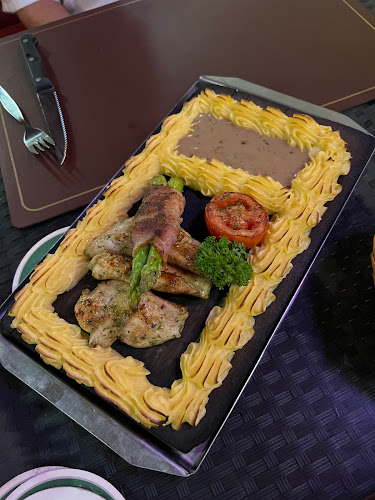 Opinii despre Buffalo steak house în อำเภอเมืองภูเก็ต - การบริการอาหารและที่พัก