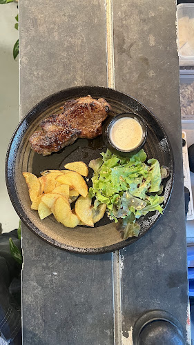 So French Restaurant and Bar - อำเภอกะทู้