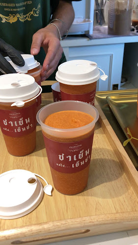 CHARLOTTE DOUGHNUTS Warehouse - การบริการอาหารและที่พัก