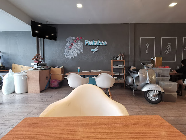 Peakaboo Cafe'