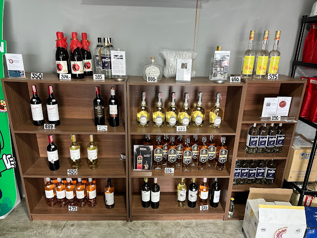 Comentarii opinii despre Jitphirom Coffee Roastery (Oldies)