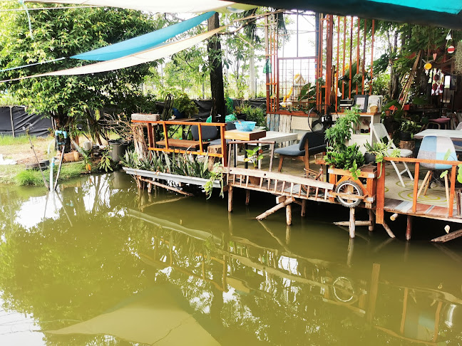 ร้านชมคลอง​ (ป้าเปิ้ล)​ก๋วยเตี๋ยวเรือ, ผัดไทย, อาหารตามสั่ง, สเต็ก, กาแฟสด - อำเภอธัญบุรี