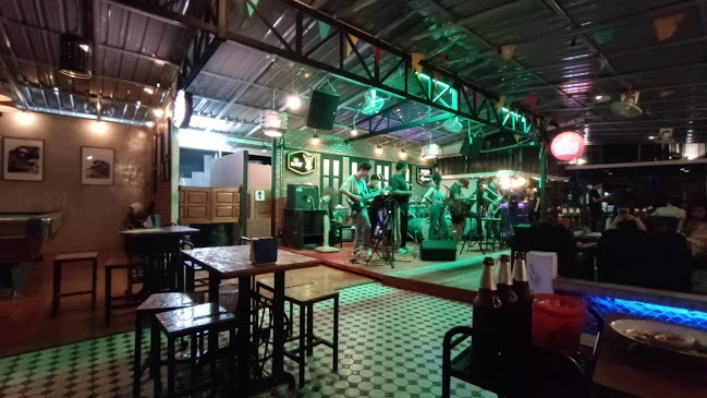 Opinii despre Slum Bar în อำเภอเมืองพะเยา - การบริการอาหารและที่พัก