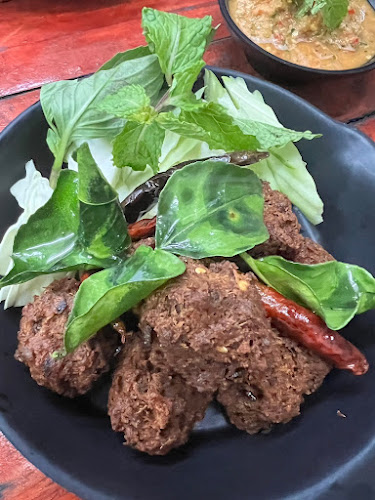 Comentarii opinii despre E-SAN STATION (ร้านสถานีอีสาน) พัทยากลางสายสาม