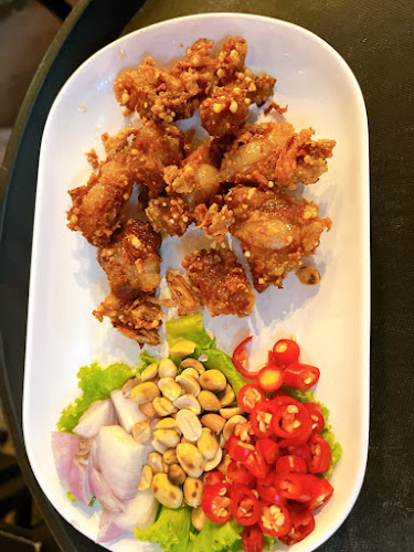 เลขที่ 6/2 ซอย จรัญ ถ. ติลกอุทิศ 2 อำเภอเมืองภูเก็ต ภูเก็ต 83000