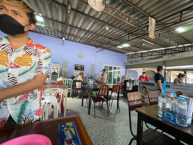 Opinii despre เจ้ก้อย ไก่หุบบอนแหลมฉบัง în อำเภอศรีราชา - การบริการอาหารและที่พัก