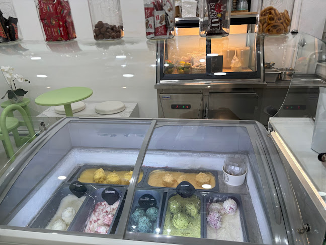 Ice Japan Premium Soft Cream & Slow Bar - การบริการอาหารและที่พัก