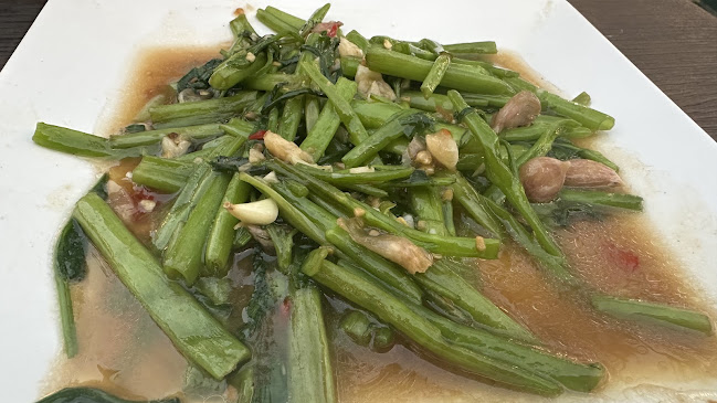 มุมอร่อย สาย 3 มหาชัยซีฟู๊ด - การบริการอาหารและที่พัก