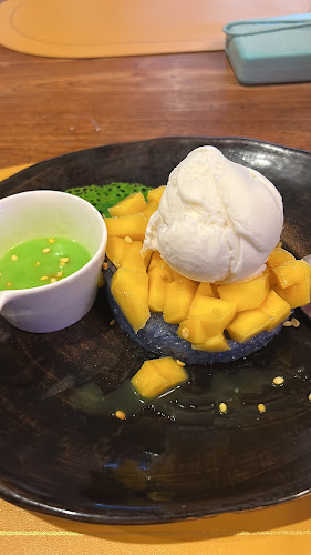 Yellow Beach Samui - การบริการอาหารและที่พัก