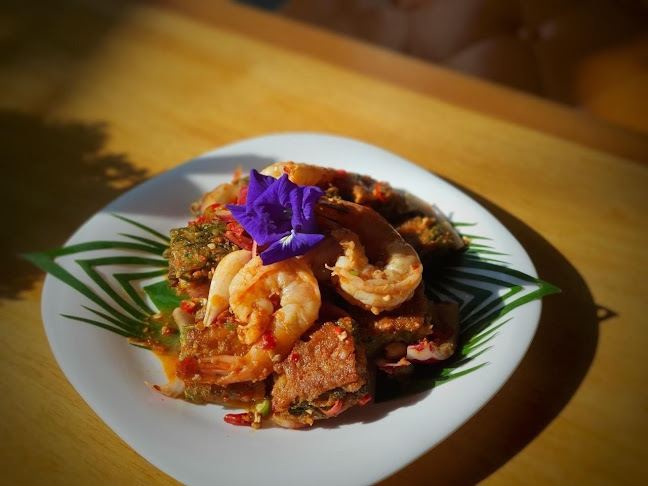 Opinii despre Light House Café ถนนพุทธสาคร în อำเภอกระทุ่มแบน - การบริการอาหารและที่พัก