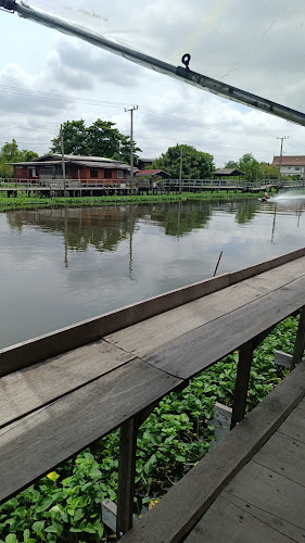 Opinii despre ร้านความสุขริมน้ำ Infinity în อำเภอบางบัวทอง - การบริการอาหารและที่พัก