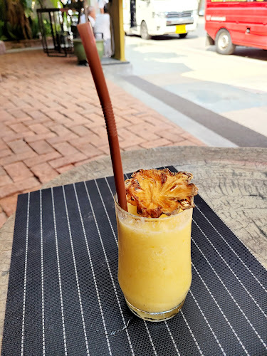 66 ถ. ทวีวงศ์ ตำบลป่าตอง อำเภอกะทู้ ภูเก็ต 83150