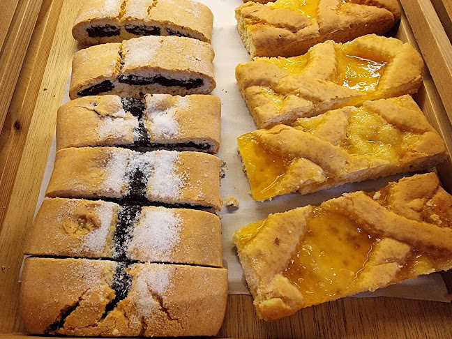 Chakwow Coffee Bakery ชักว่าว - อำเภอกะทู้