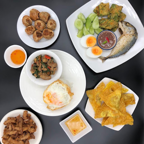 เตียกุ่ยฮวดก๋วยเตี๋ยวเป็ด บางนาตราด กม.19 (Tiaguihuad restaurant) - การบริการอาหารและที่พัก