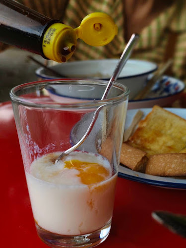 Opinii despre โต๊ะแดงอาหารเช้าสุโขทัย în เมือง - การบริการอาหารและที่พัก