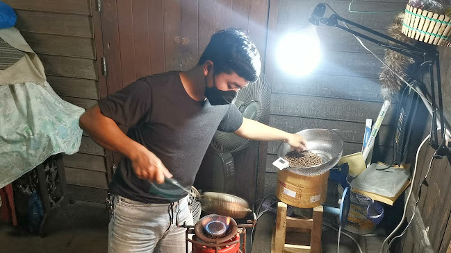 Comentarii opinii despre AREA 27