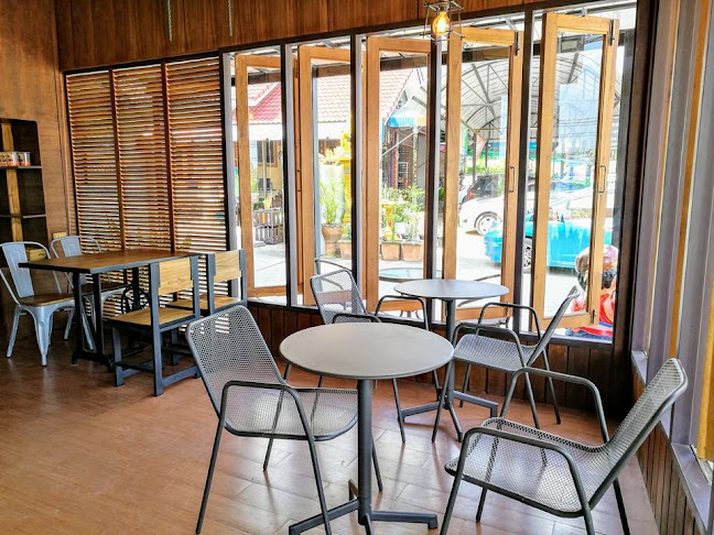 Opinii despre PU Coffee & Cake în อำเภอเมืองพะเยา - การบริการอาหารและที่พัก