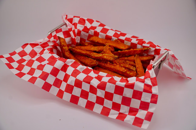 Smash Brothers - การบริการอาหารและที่พัก