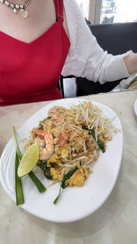 เล้งกี่ - การบริการอาหารและที่พัก