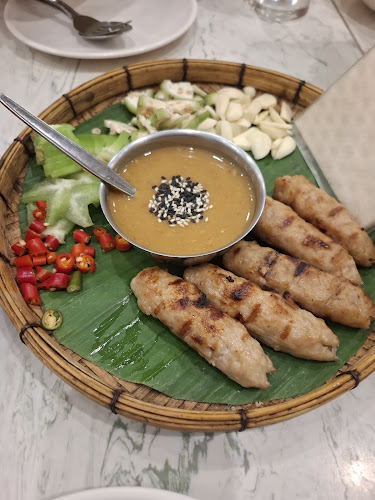 Opinii despre บ้านดั่ง în อำเภอเมืองอุบลราชธานี - การบริการอาหารและที่พัก