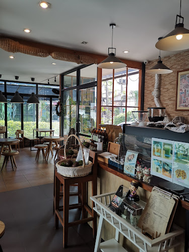 Coffee Farm Rayong - การบริการอาหารและที่พัก