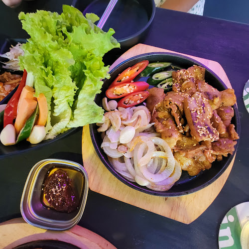 512/8 ถ. ชยางกูร เมือง อุบลราชธานี 34000