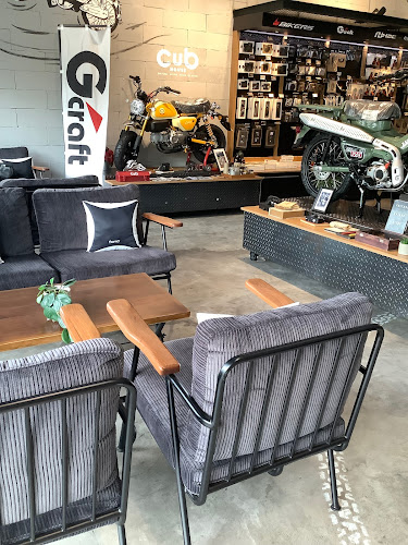 Cub House Nakhon Pathom (คับเฮาส์ นครปฐม) - การบริการอาหารและที่พัก