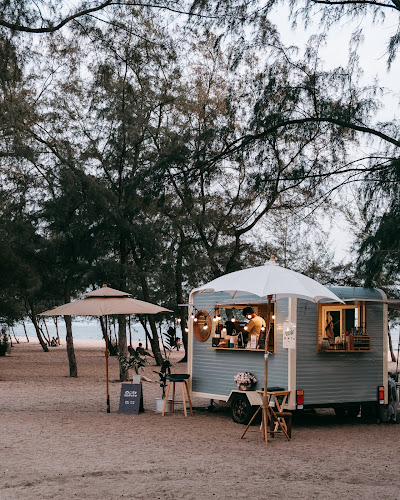 1 ถนน เลียบชายฝั่ง ตำบล ปากน้ำ อำเภอเมืองระยอง ระยอง 21000