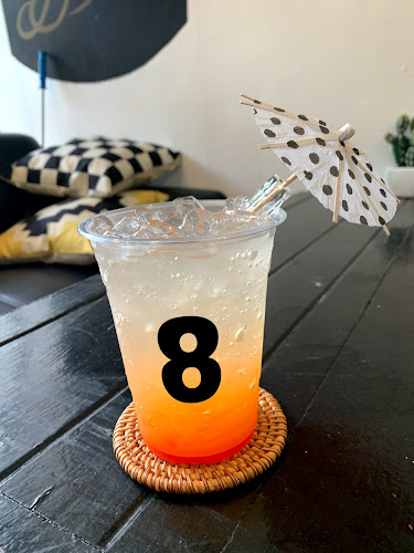 88888 coffee&restaurant - การบริการอาหารและที่พัก