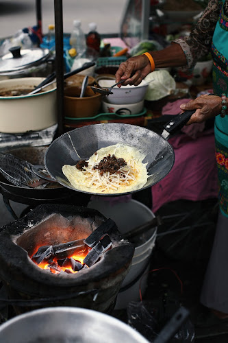 Opinii despre ผัดไทยป้าสมเจ้าเก่า în อำเภอเมืองสุโขทัย - การบริการอาหารและที่พัก