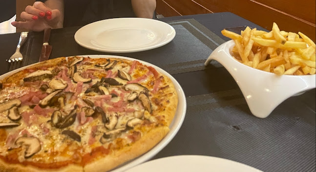 Public House Phuket - Kamala