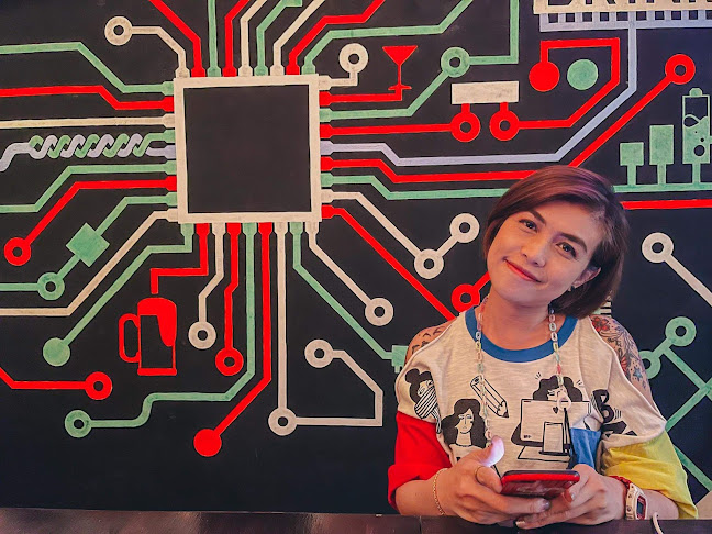 SpaceBar Korat - การบริการอาหารและที่พัก