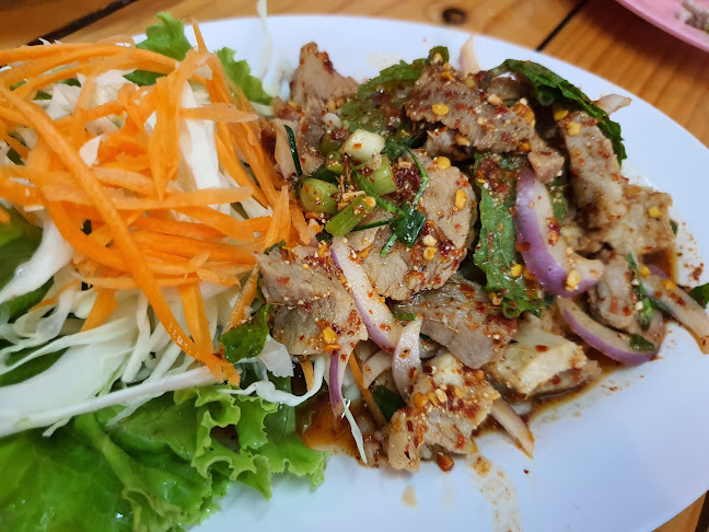 Opinii despre ส้มตำค้ำคูณ จอมเทียน พัทยา în อำเภอบางละมุง - การบริการอาหารและที่พัก