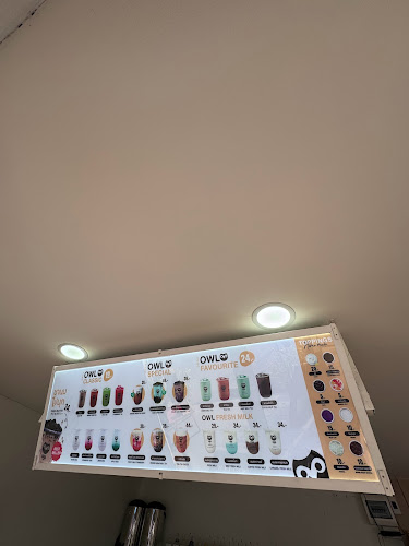 owl cha สนามจันทร์ - การบริการอาหารและที่พัก